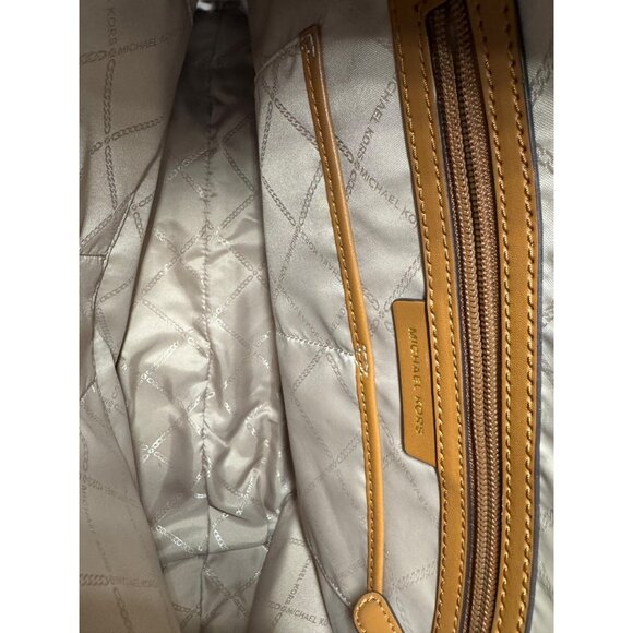 Michael Kors Jet Set Signature Brown Monogram Large Tote Bag - Picture 8 of 13